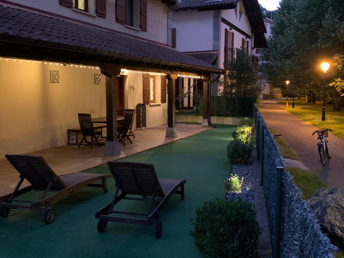 Apartamento Usuaia Con Jacuzzi Lesaka Luaran gambar